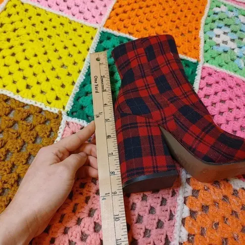 Alias Mae Ahara Bootie EU 36 Plaid Chunky Unique Statement Zipper Red Tartan Size 6