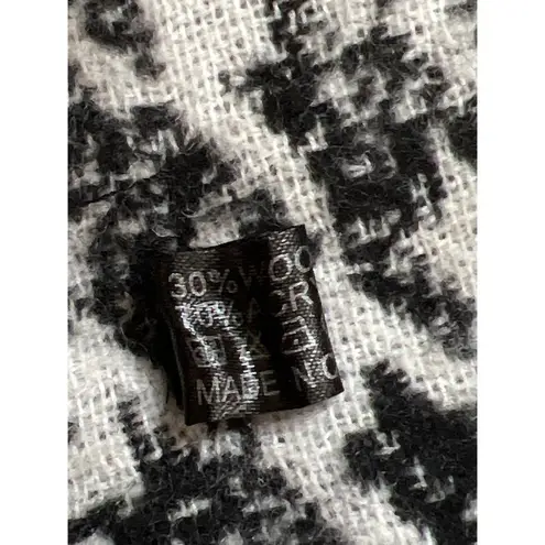 Black White Houndstooth Mix Print Wool Blend Knit Shawl Wrap Scarf Sz OS… - Image 8