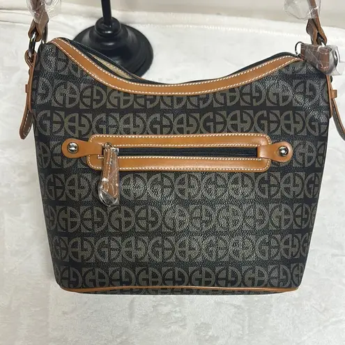 Giani Bernini Black and Brown Shoulder Bag with Elegant Design