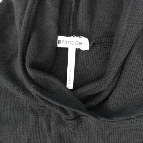 LA Made black lightweight hooded pullover top woman’s medium