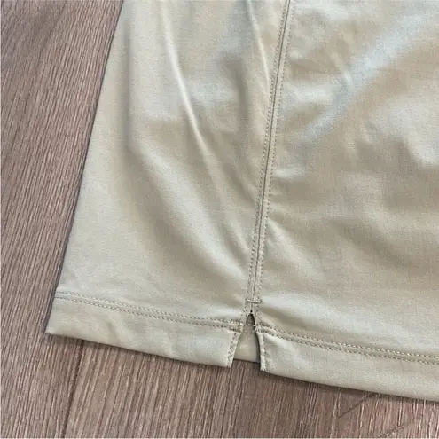 Columbia  16” Omni-Shield Tan Nylon Stretch Hiking Active Skirt Size 10