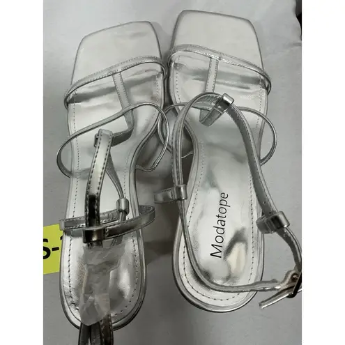 Womans NWOT Modatope Strappy Open Toe Slingback Formal Sandals 10 Silver