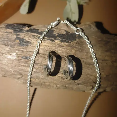 Monet St. Jude Interlocking Rings Chain Necklace Monet Hoop Post Earrings Set Silver