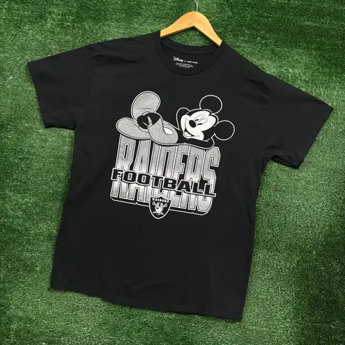 Disney x NFL AFC West Las Vegas Raiders T-Shirt Size Medium