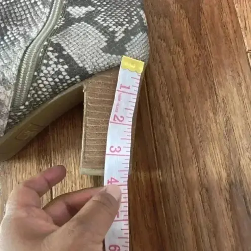 Carlos Santana  Grey snakeskin Tibbie ankle boots