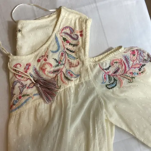 Ruff Hewn Boho Cream Floral Embroidered Cold Shoulder Peasant Shirt Western