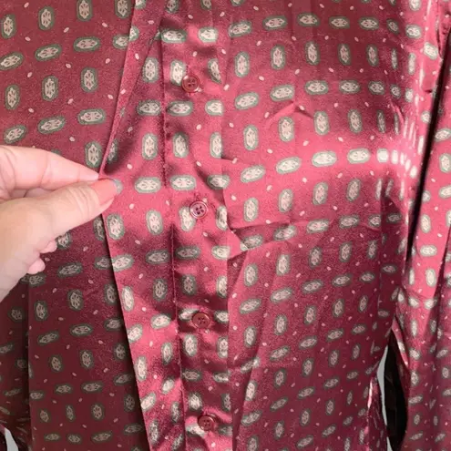 Vintage JH Collectibles Blouse Burgundy Print Satiny Pajama Style Long Sleeve Red Size M