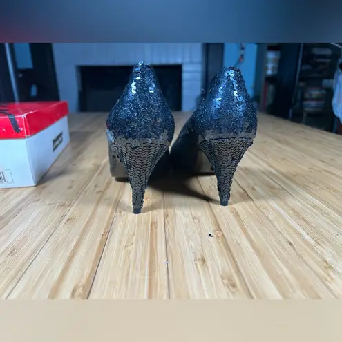 Impo Vintage 90’s Pointed Toe Black Sequin Heels Size 9.5