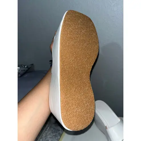 y2k Chunky White Wedges Size 7.5