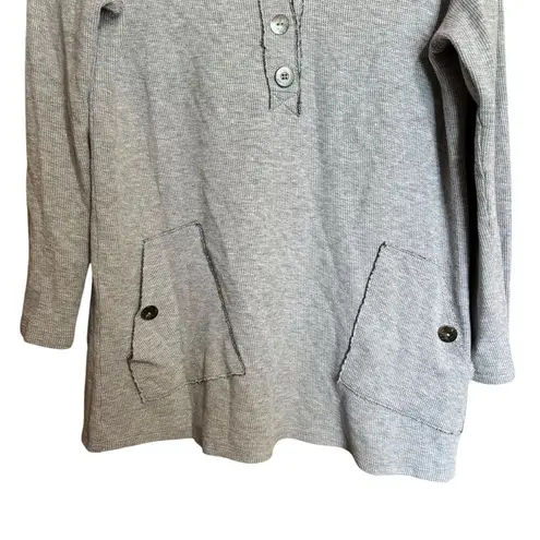 Soft Surroundings Tunic Top Medium Heather Grey Buttons Pocket Waffleknit Blouse