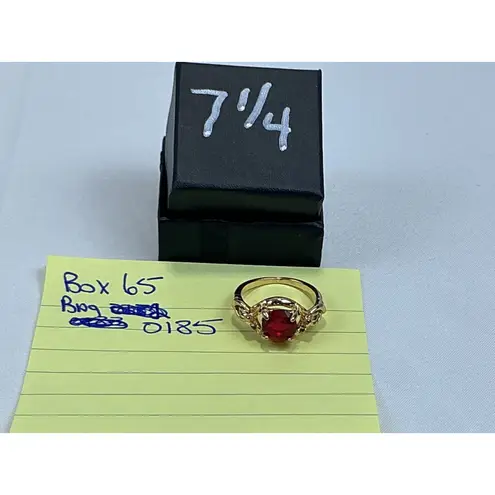 Gold Tone Ring‎ with Round Ruby Red Stone Statement Costume Ring, Size 7.25 - Image 3