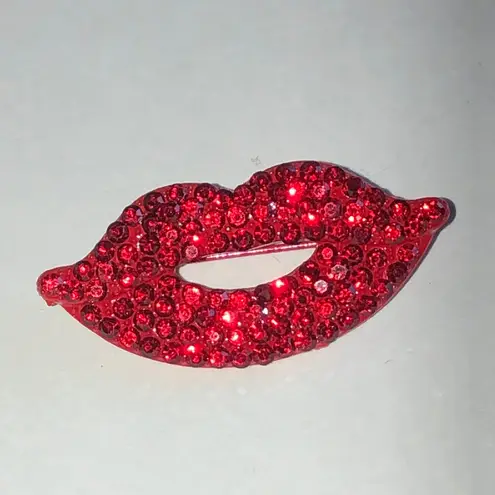 Red Rhinestone Boho Retro Kiss Lip Brooch