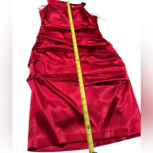 Signature by Sangria NWT Red Cocktail Prom Dress Size 8