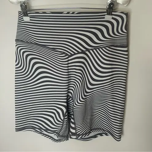 Balance Athletica Vitality Ascend Volley Short Wavelength Gray White Large