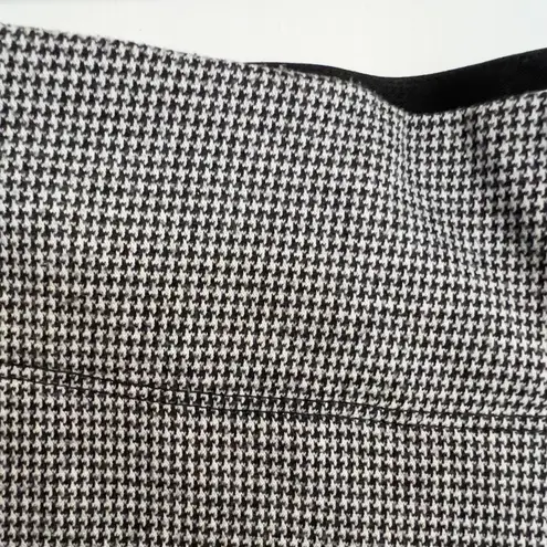 Houndstooth Lassi. Skinny Pants NWOT