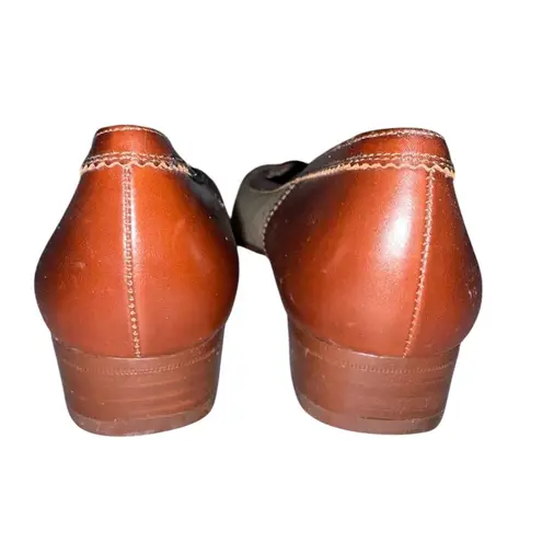 Salvatore Ferragamo Women's Flats Brown Beige Size 8 AAAA Narrow Slip On Casual