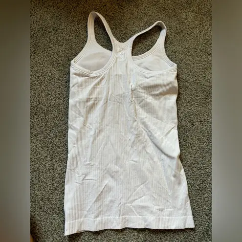 Lululemon Ebb to Street Tank