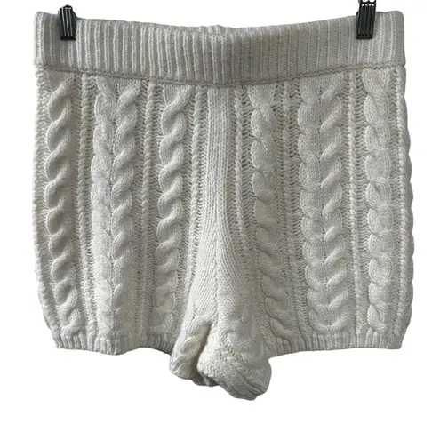 Daily Drills Cable Knit Sweater Shorts in Cream Size Medium/Large Gently Used White