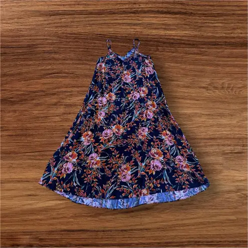 MSK brand maxi dress, size large, with a black background and a floral pattern Blue