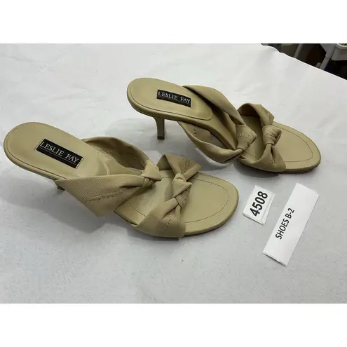 Leslie Fay Womans Slip On Sandals 8.5 M Beige Double Strap Open Toe Heel