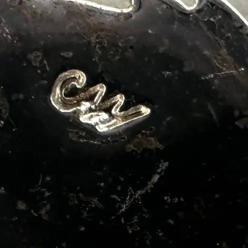 Silver tone Golden Retriever Silhouette Pendant necklace