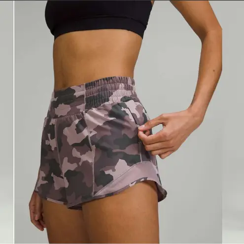 Lululemon  Hotty Hot High-Rise Lined Short 2.5” Size 8