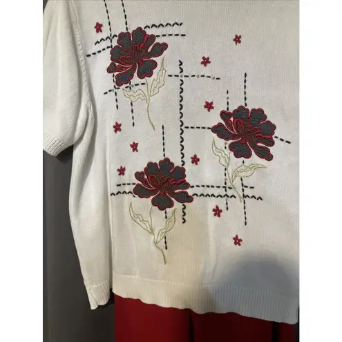 Alfred Dunner Red Pants & White Embroidered Floral Top Set, Women's Size 16