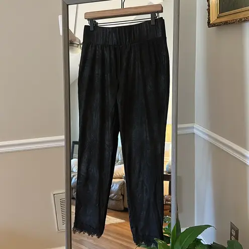 K Jordan Laced Trim Black Leggings Large Black