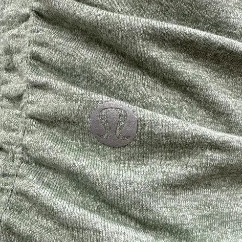 Lululemon Women's Green Sleeveless Racerback Athletic Activewear Crop Tank Top 4