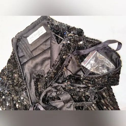 Mac Duggal NWOT Sleeveless Faux Wrap Sequin Embellished Cut Out Back Black Sz 4