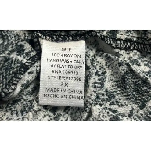 Savanna Jane Top Size 2X Black Long Sleeve Floral Animal Print Boho Embroidered