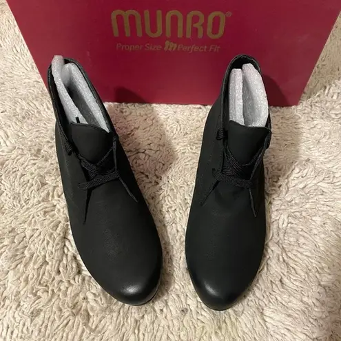 Munro Black Leather Sloan Ankle Lace Up Booties NIB Women SZ 6.5