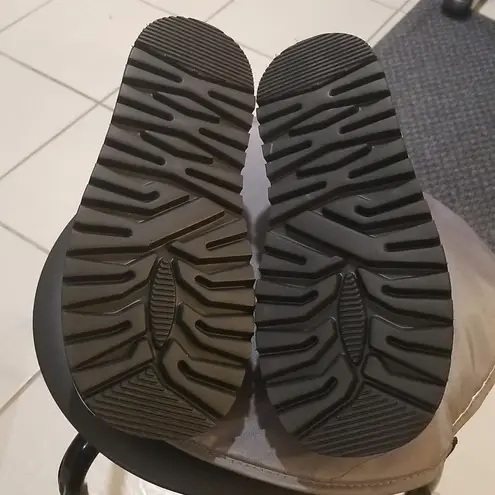 💕JOSHUA SANDERS💕 100 Leather Sneakers ~ Crochet Smile Slip On Platform 39 NWT Size undefined