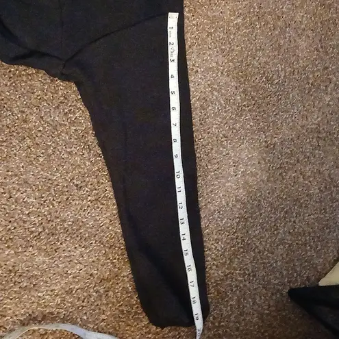 Nike cropped half zip pull over sweater size small