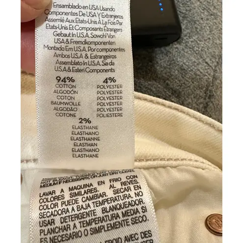 Mother The Mid Rise Dazzler Crop Fray Jean Cream Puffs Size 28 6 US NWOT Raw Hem