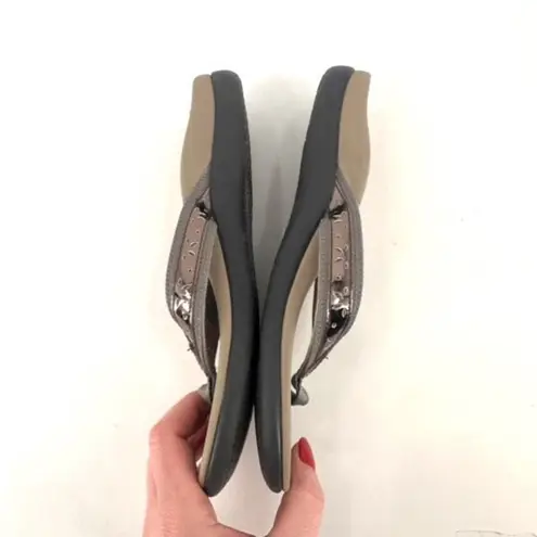 Vionic Tide Casandra Pewter Leather Sandal Flip Flop Women's US size 9