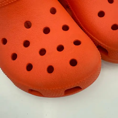 Crocs  Classic Clogs Men's 5 /Women's 7 Orange Slip On Waterproof Unisex Light