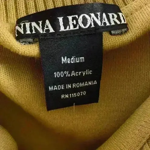 Nina Leonard Nina‎ Leonard QVC top off shoulder fringed knit long sleeves Medium NWT