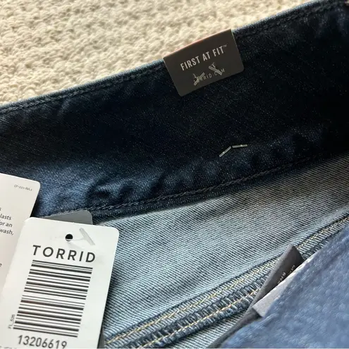 Torrid  Premium Jegging with Hem Zip Size 16R - Image 5