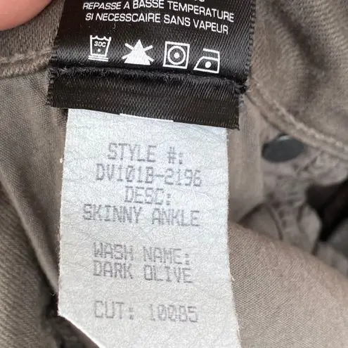 Vince  olive green ankle jeans size 28