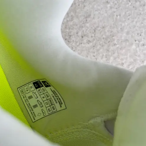 VEJA Impala Sneaker in Eggshell Pierre