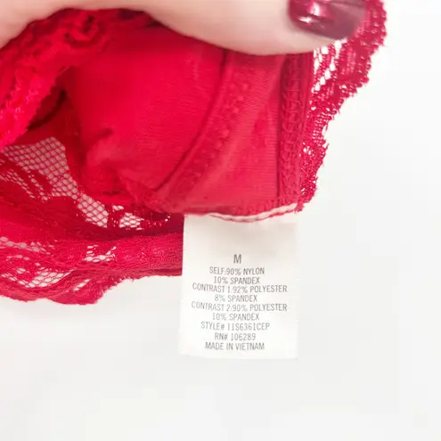 NWT Francescas Mi Ami Red Lace Bralette Criss Cross Back Lingerie Top Size M Size M