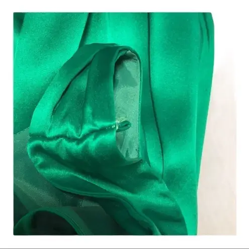 Maggy London MAGGY LONDON Green Silk cocktail short prom party dress, size 4