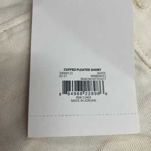 FREE ASSEMBLY Women’s Cuffed Pleated Shorts Size 8 New With Tags White