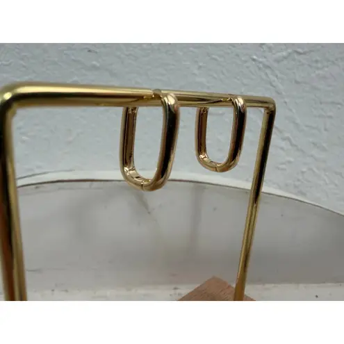 Gold U Shape Hoop Earrings Women's Minimalist Copper Plated Simple Style