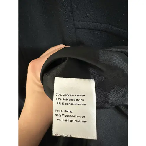 Akris Punto Cap-Sleeve Zip-Front Seamed Dress Black size 4 $995