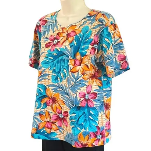 Aero Women's Tropical Floral Short Sleeve Tee Shirt Size Small Multicolor Pink