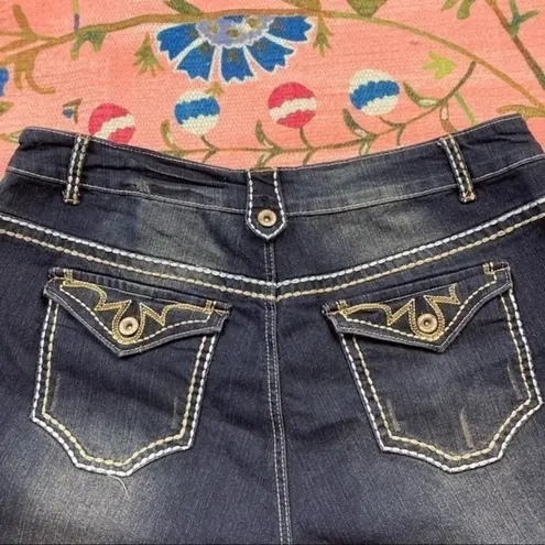 Kiss Therapy Stretch Dark Wash Denim Shorts Blue Size 18