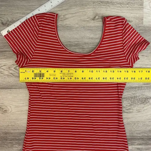 Absolutely Love It! Red with White Stripes Short Sleeve Scoop Neck Midi Dress M Size M