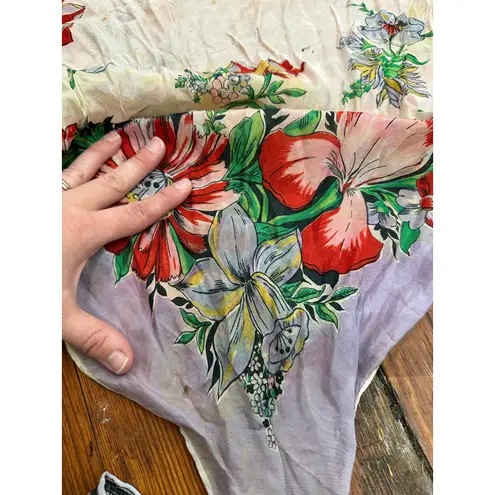 Vintage FLORAL White Red Silky Scarf Small Tablecloth Roses Headwrap Scarf